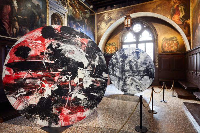 Dialoghi Contemporanei con Tintoretto [Contemporary Dialogues with Tintoretto], exhibition view at Palazzo Ducale Image Courtesy: Zuecca Projects. Photo: Marco Dabbicco