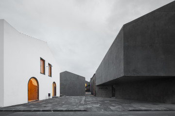 Archipélago by Menos é Mais and João Mendes Ribeiro