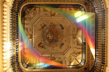 Gabriel Dawe: multicolour thread installations