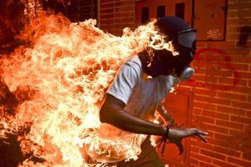 World Press Photo of the Year: Ronaldo Schemidt